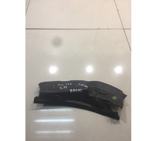 Накладка багажника (задняя,правая)