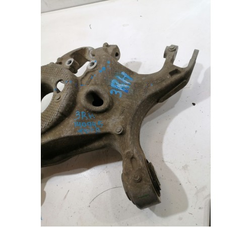 Рычаг подвески задний правый нижний