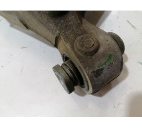 Рычаг подвески задний правый нижний