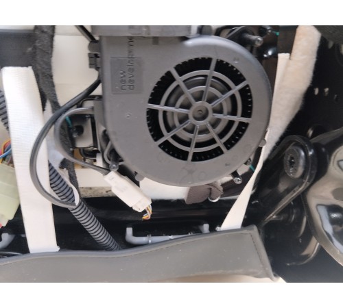 Сиденье переднее левое