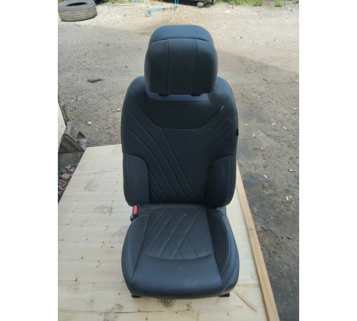 Сиденье переднее левое