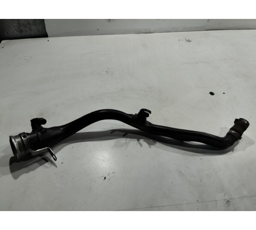 Горловина топливного бака