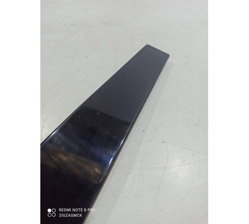 Молдинг двери(задний правый)