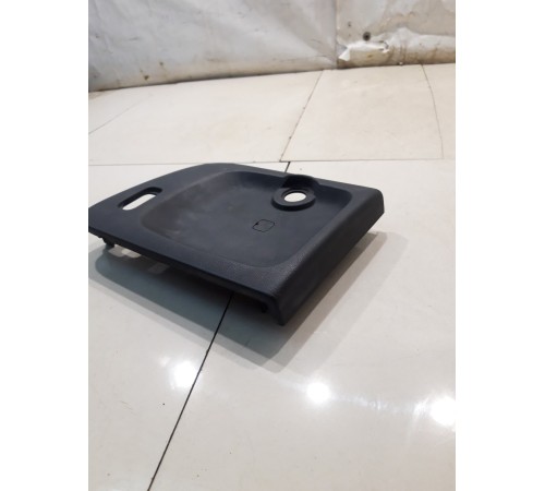 Накладка ручки двери (средняя,правая, внутренняя)