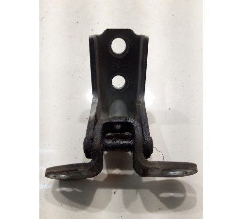 Петля двери (передняя, правая, верхняя)