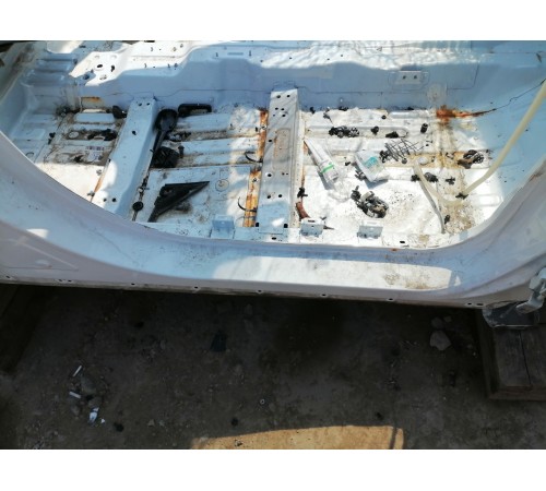 Порог со стойкой правый