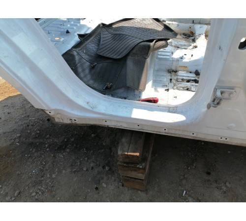 Порог со стойкой правый