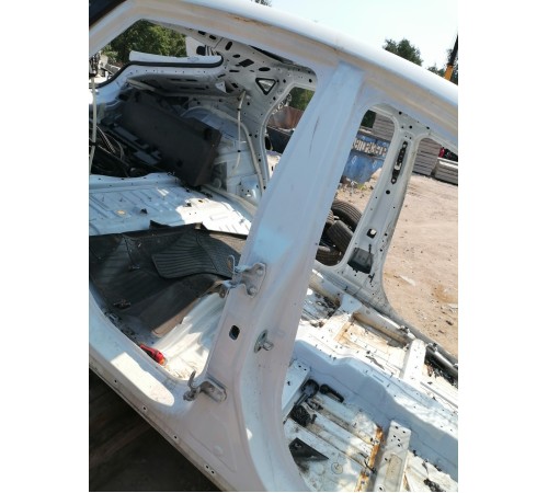 Порог со стойкой правый