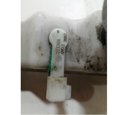 Главный тормозной цилиндр с бачком