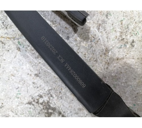 Поводок стеклоочистителя задний