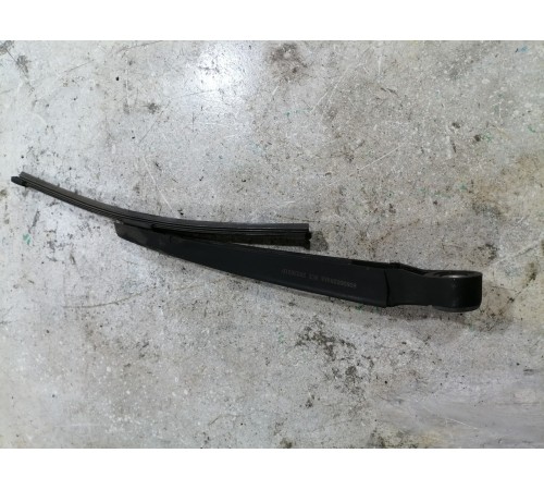 Поводок стеклоочистителя задний