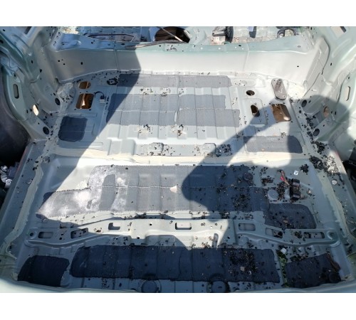 Ниша пол багажника