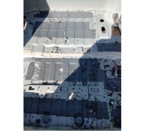 Ниша пол багажника