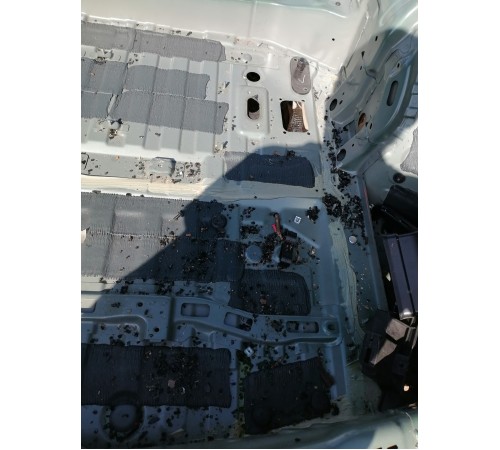 Ниша пол багажника