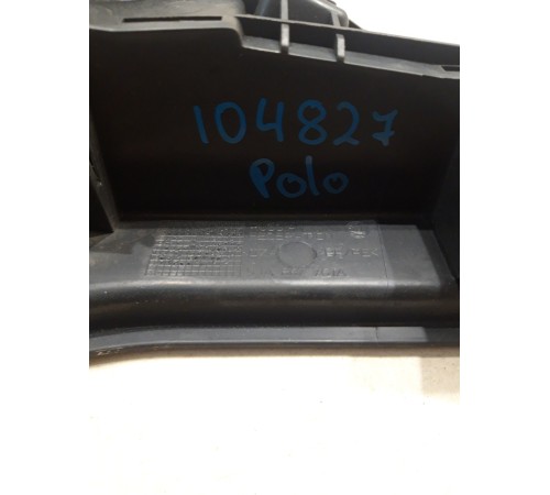 Держатель задней полки (левый)