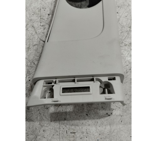 Обшивка центральной стойки правая верхняя