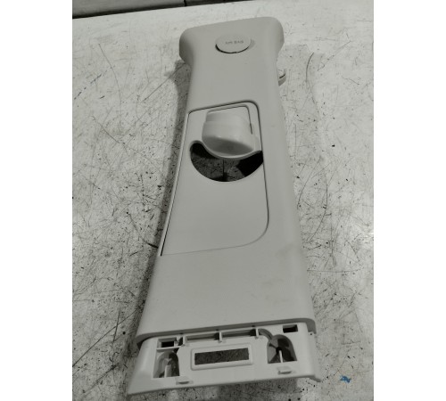 Обшивка центральной стойки правая верхняя