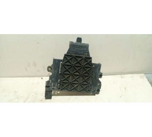 Кронштейн блока управления двигателем