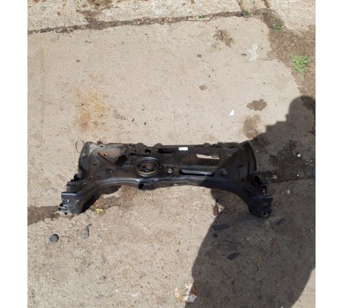 Балка подвески передняя (подрамник)