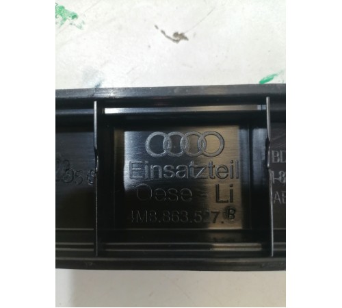 Накладка багажника левая