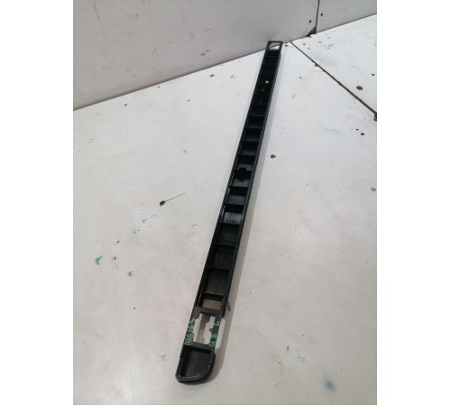 Накладка багажника левая