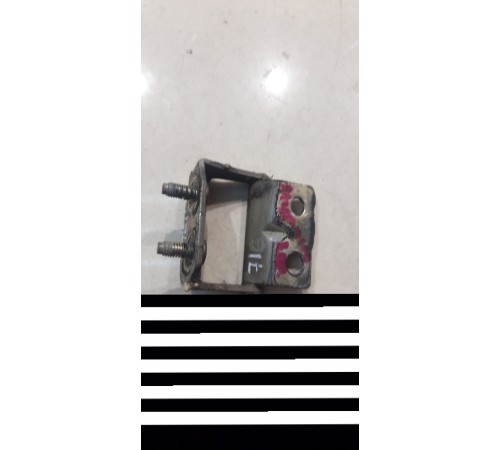 Петля багажника (правая)