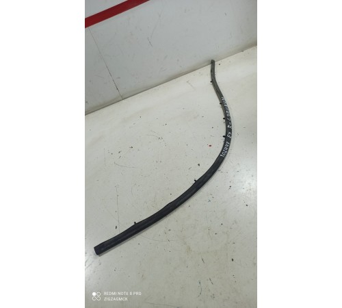 Уплотнитель сдвижной двери правый