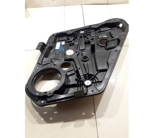 Стеклоподъемник (задний правый)