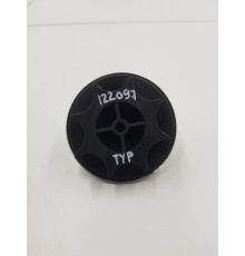 Болт фиксации запасного колеса