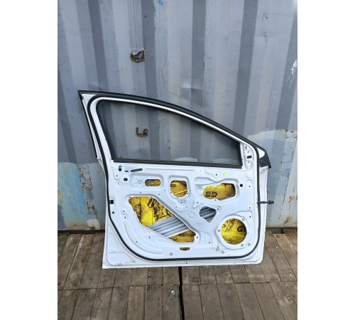 Дверь передняя левая