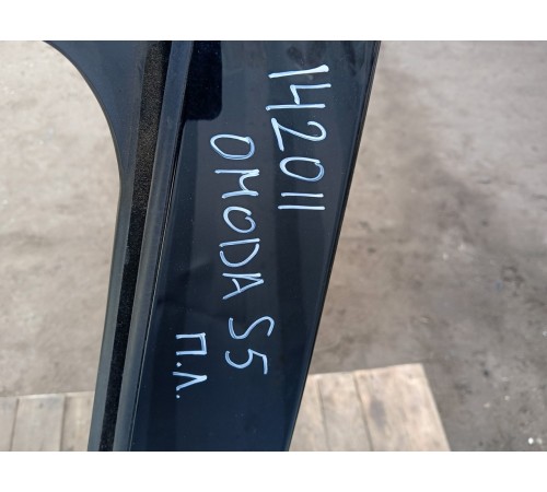 Дверь передняя левая