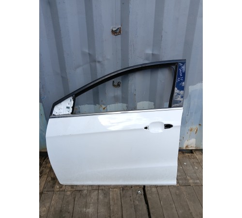 Дверь передняя левая