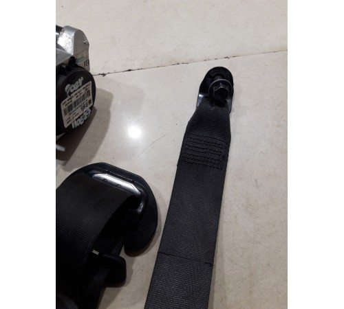 Ремень безопасности (передний правый)