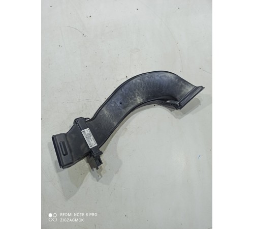 Воздуховод отопителя с датчиком правый