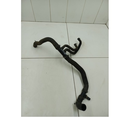 Патрубок системы охлаждения