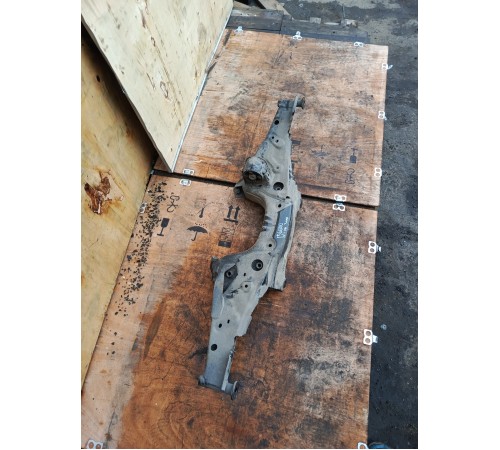 Балка (подрамник) задняя