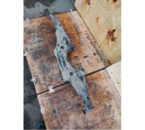 Балка (подрамник) задняя