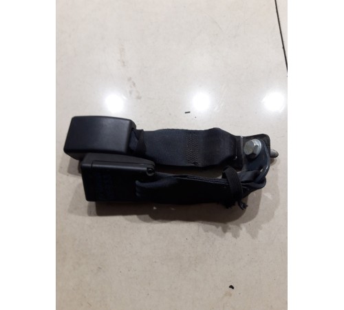 Ответная часть ремня безопасности задняя