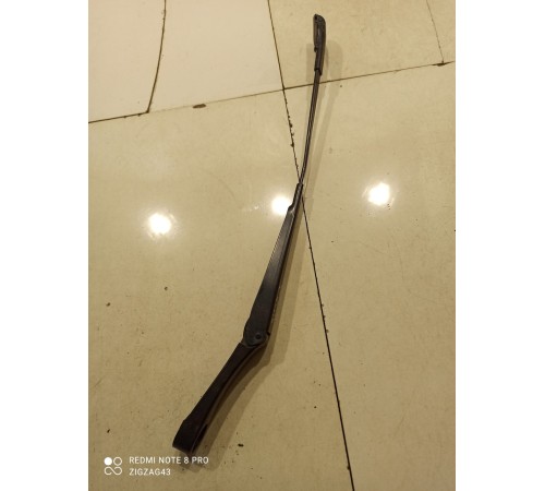 Поводок стеклоочистителя(левый)