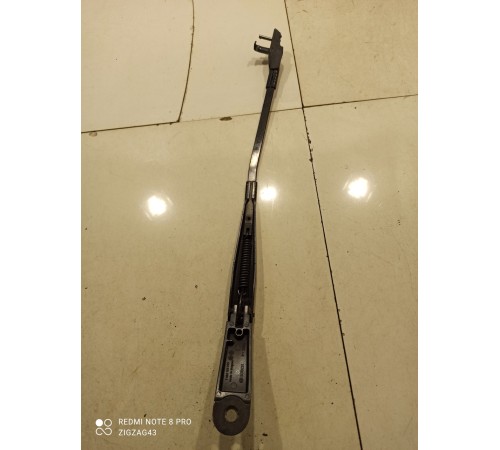 Поводок стеклоочистителя(левый)