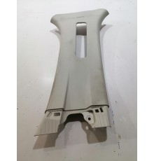 Обшивка центральной стойки правая верхняя