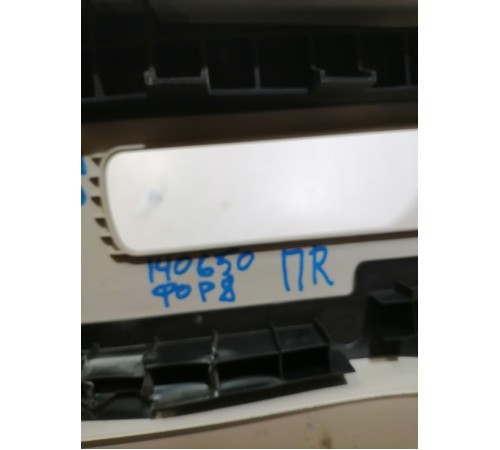 Обшивка центральной стойки правая верхняя