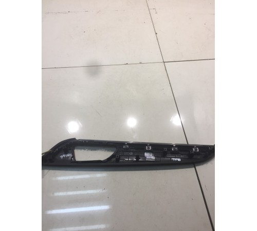 Накладка обшивики двери (с подсветкой) (задняя, правая)