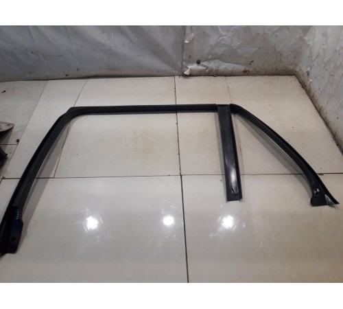 Накладка двери (задняя, левая)