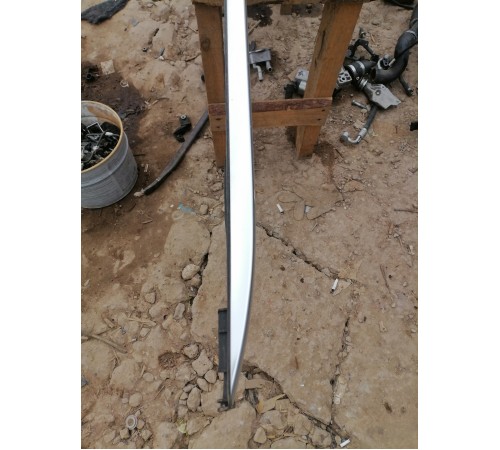 Рейлинг крыши правый