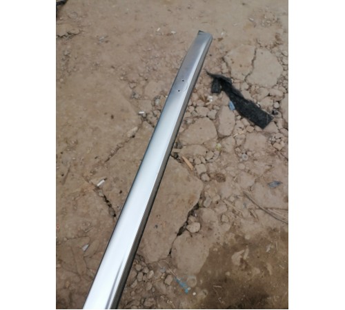 Рейлинг крыши правый