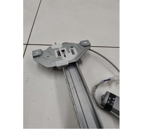 Стеклоподъёмник двери задний правый