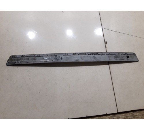 Накладка порога (передняя правая)