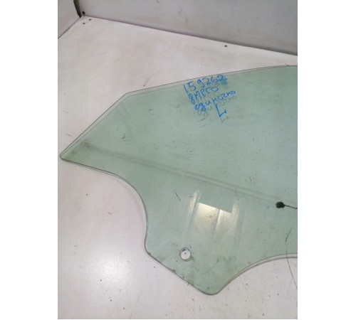 Стекло двери переднее левое