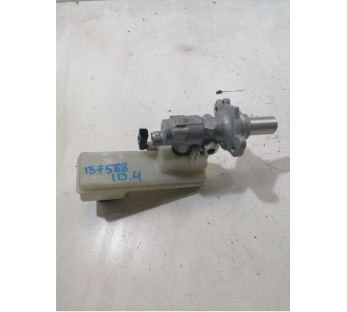 Главный тормозной цилиндр с бачком